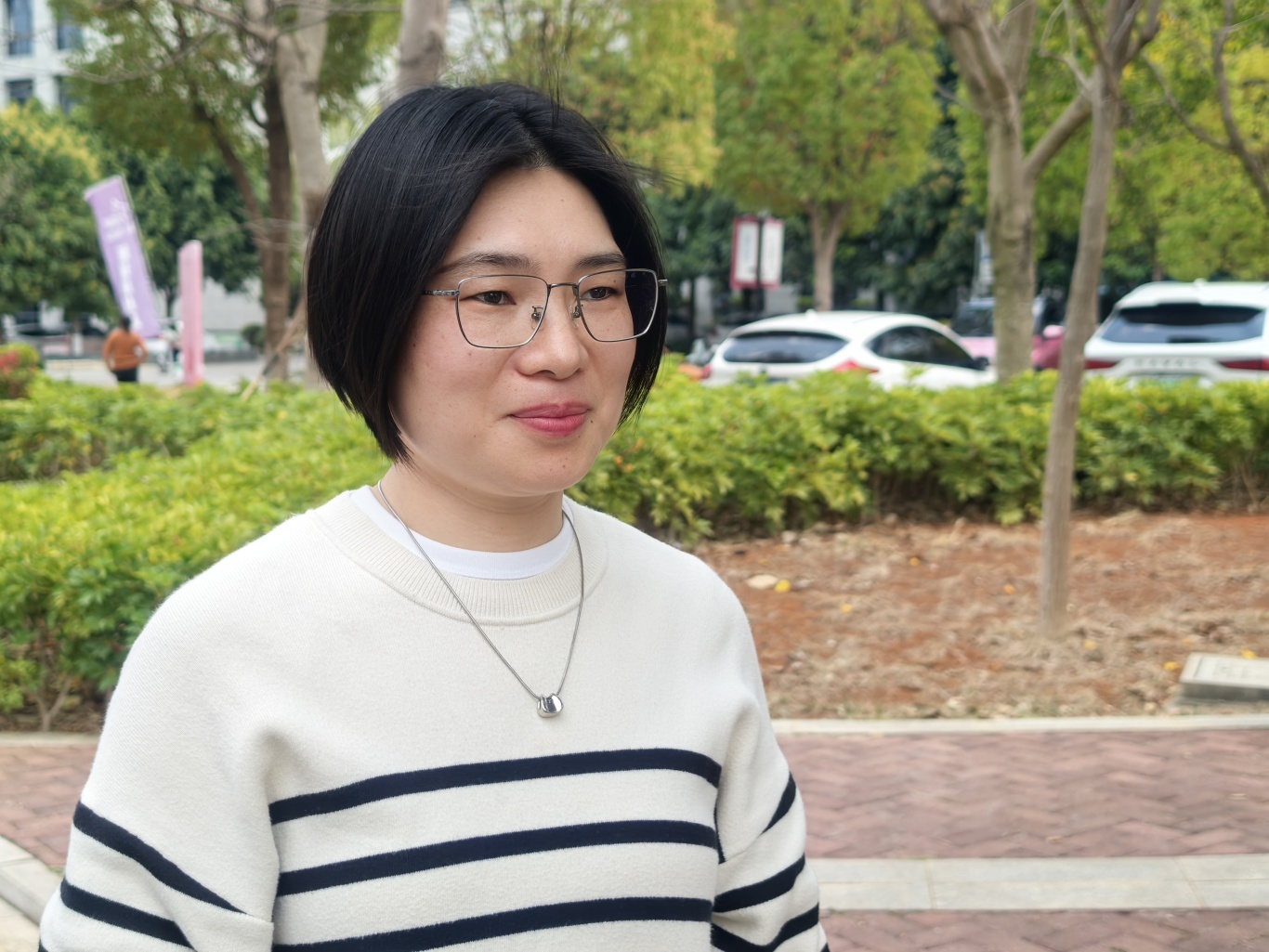 蒙自市西北勒乡党委委员、宣传委员 刘芳芳.jpg 蒙自市西北勒乡党委委员、宣传委员 刘芳芳.jpg